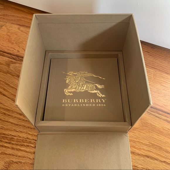 Burberry Silver Check Watch 38mm - Picture 10 of 11